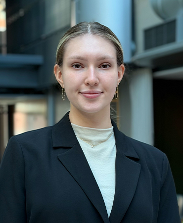 Daria Zheludkova — Assistentti